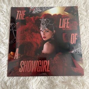 Tiny bubbles in Champagne: Red Lipstick and Lace variant